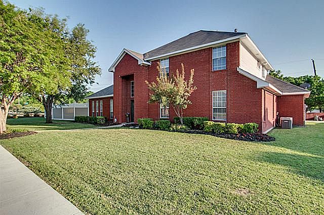 1st image of 3701 Penny Ln