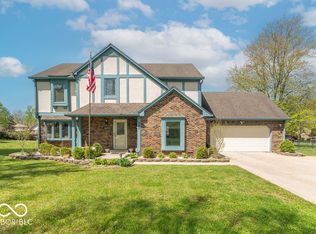 562 Covered Bridge Rd, Greenwood, IN 46142