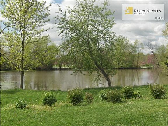 3rd image of 2020 NW Lowenstein Dr