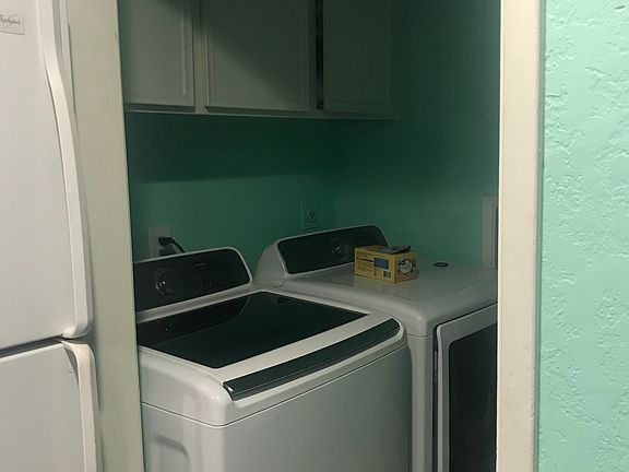 3rd image of 1480 E Marshall Blvd APT 26