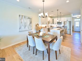 9 Queensferry Dr, Williamstown, NJ 08094