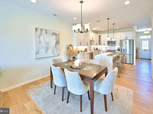 38 Prestwick Ln, Williamstown, NJ 08094