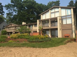 6959 Wildermere Dr NE, Rockford, MI 49341