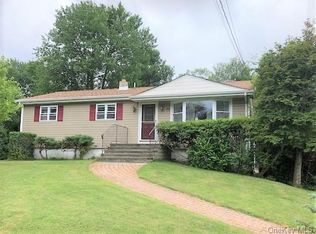 30 Maple Ln, Monroe, NY 10950