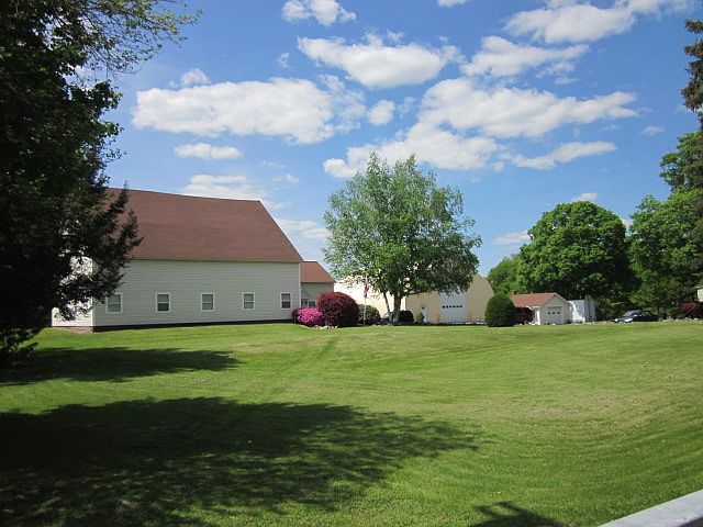 1st image of 658-664 State Route 208