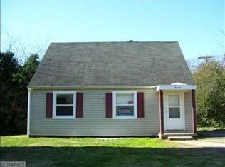 3304 Easton Dr, Winston Salem, NC 27107