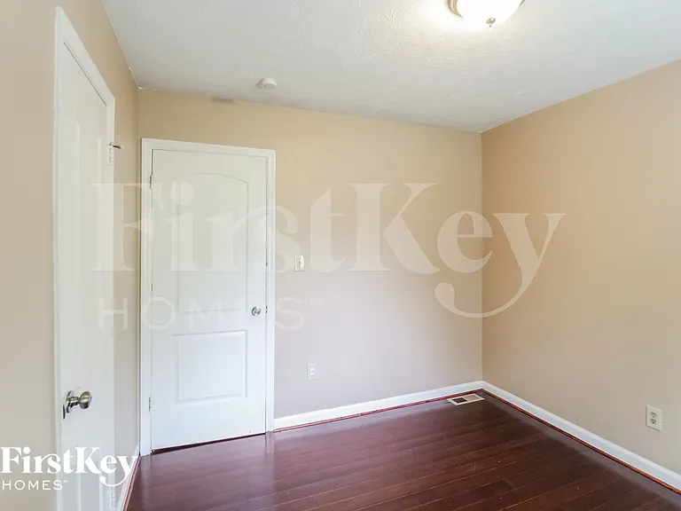 4401 Raven Valley Ct — Photo 10