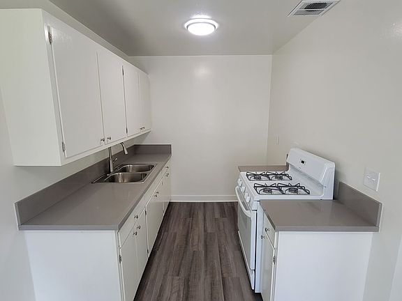 3rd image of 5030 Linden Ave APT 2