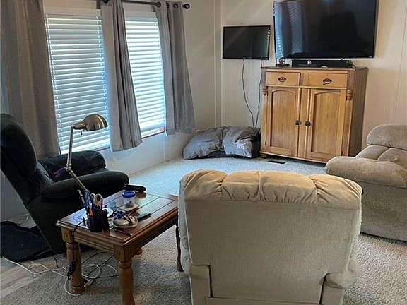 3rd image of 110 Coral Ct