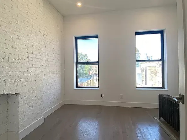 78 Christopher Street image 3 of 8