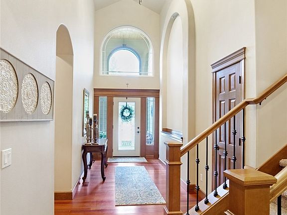 4th image of 6314 213th Avenue Ct E