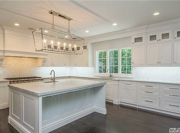 5th image of 65 Oak Dr