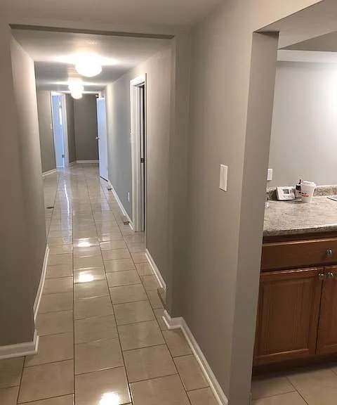5242 W Hutchinson St — Photo 5