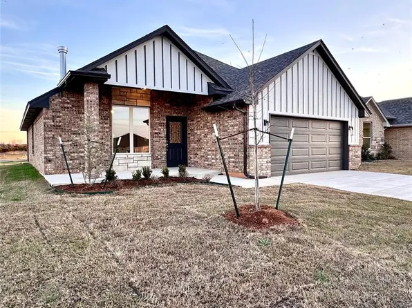 9300 NW 143rd St, Yukon, OK 73099