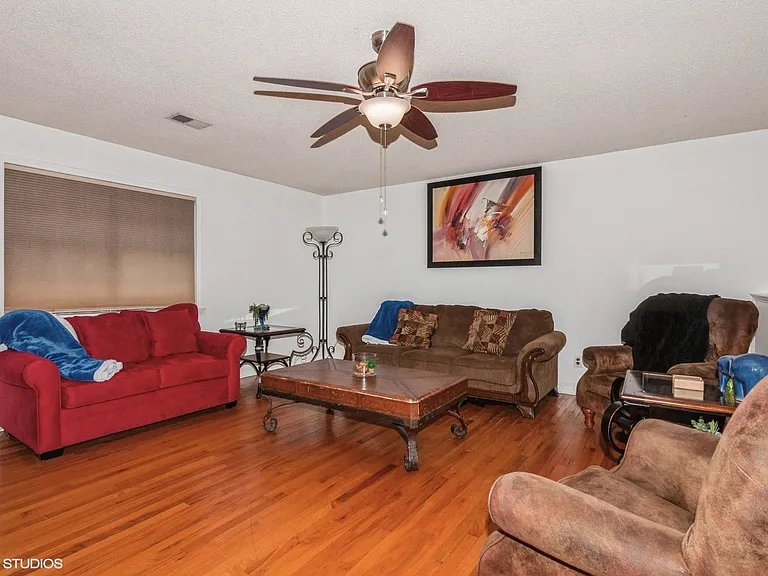 9938 Sandra Ln — Photo 12