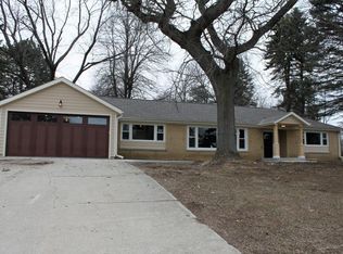 1625 Spring Dr, Brookfield, WI 53005