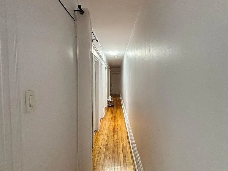 421 Lisgar St #3 — Photo 11