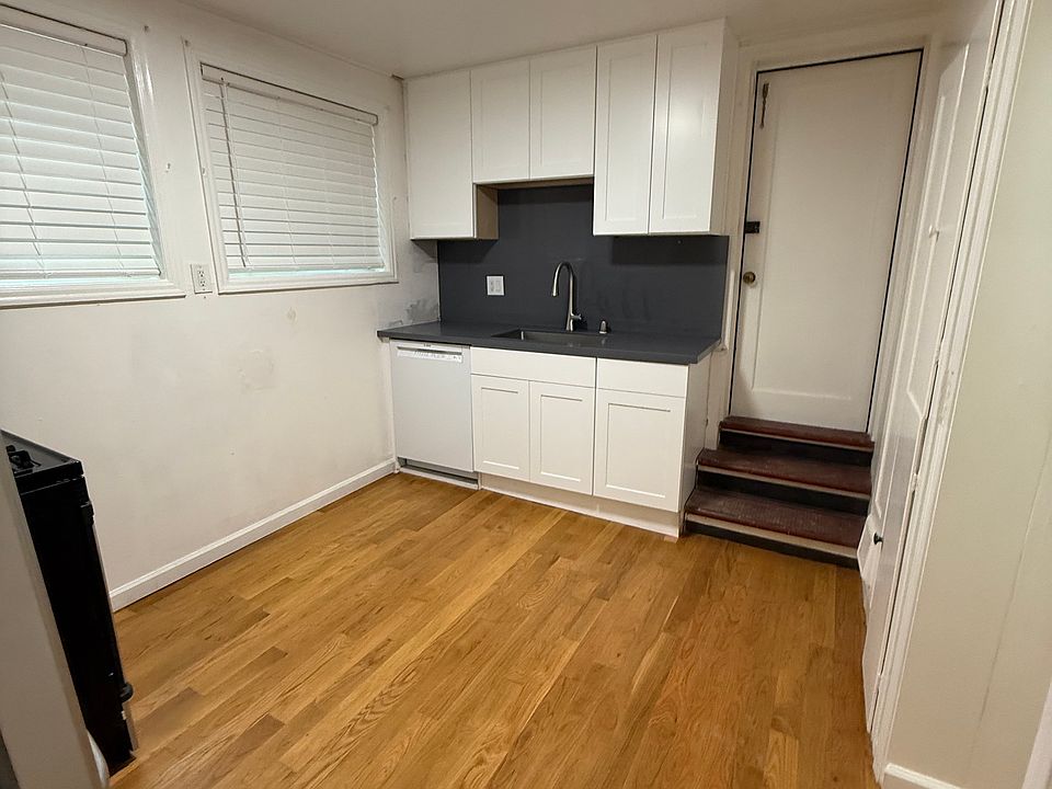 1st image of 2805.5 Greenwich St #2805.5
