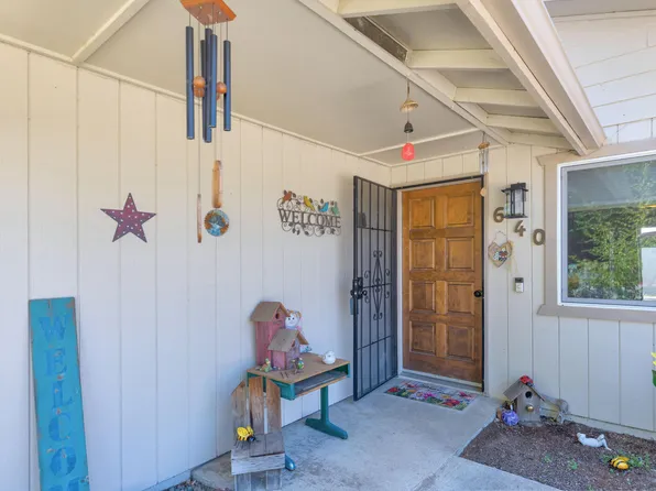640 SW Sunwood Way, Grants Pass, OR 97526