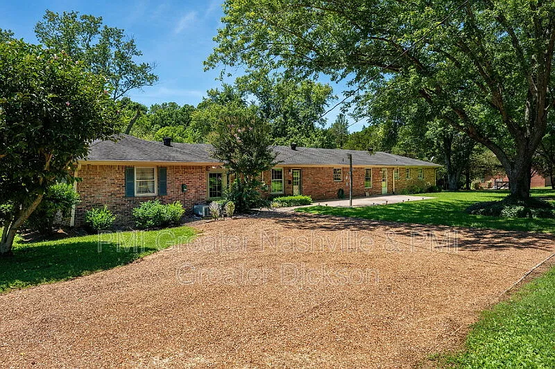 5 bed, 3.5 bath, 2996 sqft, $3,100 — Photo 1