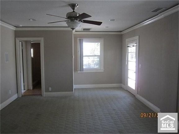 4th image of 151 E 19th St