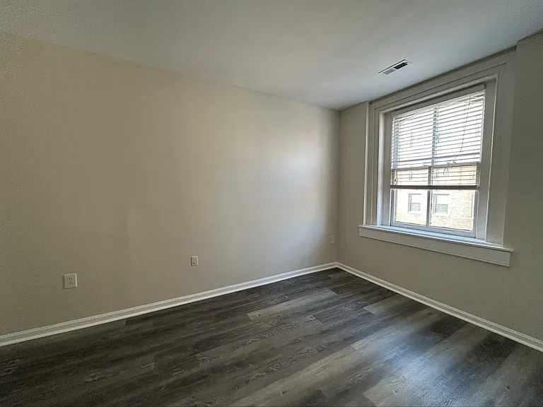 Vernon Homes — Photo 18