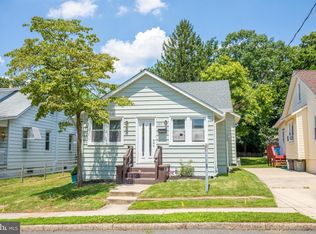 147 E 4th Ave, Runnemede, NJ 08078