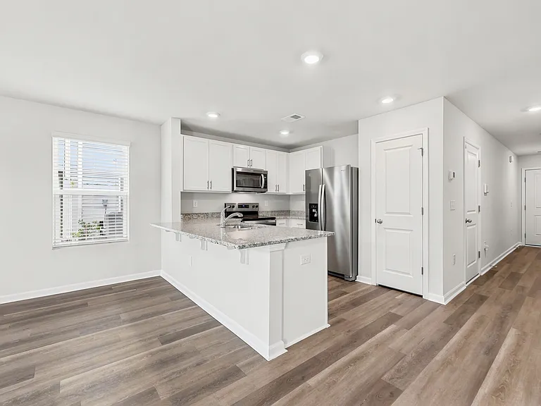 310 Honeystone St — Photo 8