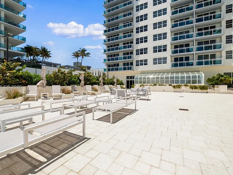 6917 Collins Ave #L-107 — Photo 4