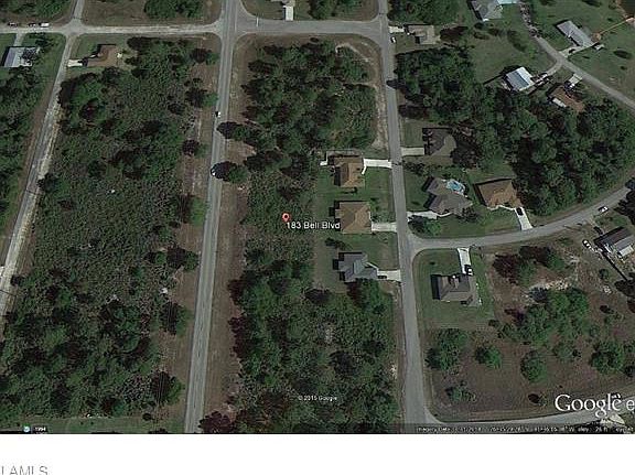3rd image of 183 Bell Blvd S