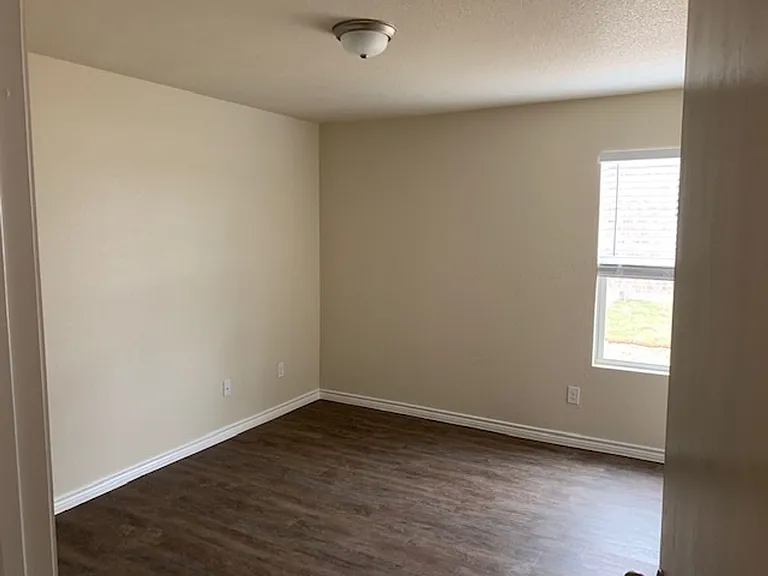 6706 University Village Way — Photo 6