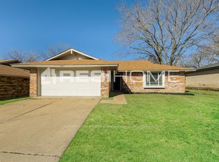1621 Greywood Dr, Mesquite, TX 75149