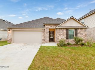 109 Red Pine Dr, Lafayette, LA 70501