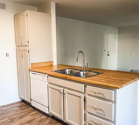 5th image of 5236 W Peoria Ave APT 101