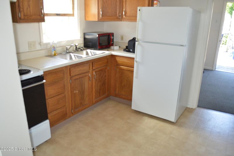 2nd image of 178 Spring Street