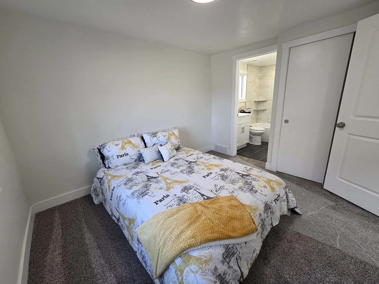 152 N 200 W St - #B - KAM - B — Photo 2