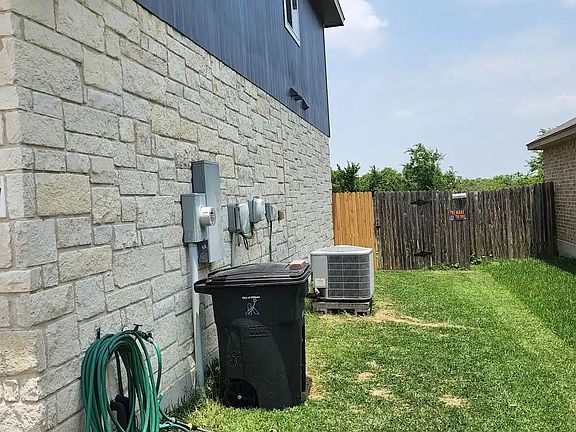 Side to open fence gate