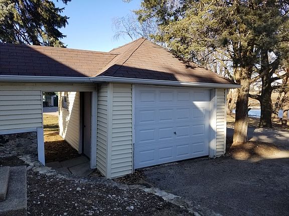 2nd image of 37W552 Fabyan Pkwy