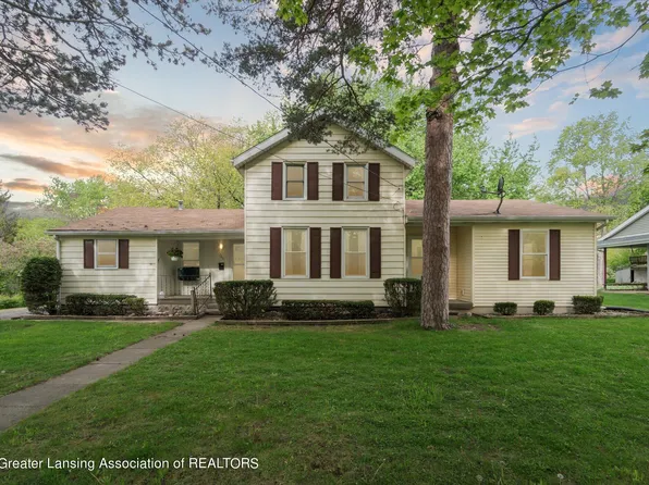 706 S Lansing St, Saint Johns, MI 48879