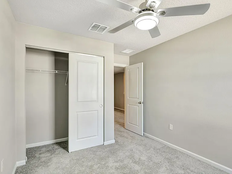 5694 SE Edgewater Cir — Photo 31