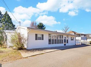 146 Chestnut St, Ducktown, TN 37326