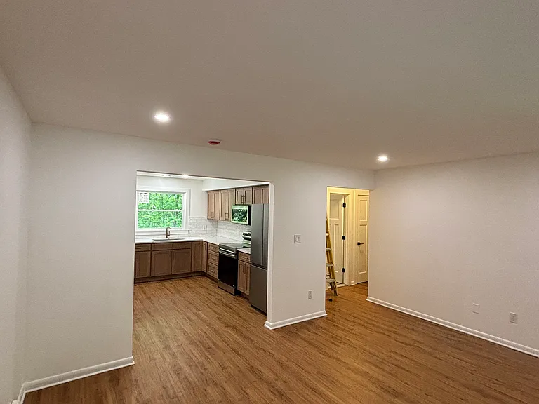 12 Seaman Ave #A — Photo 3