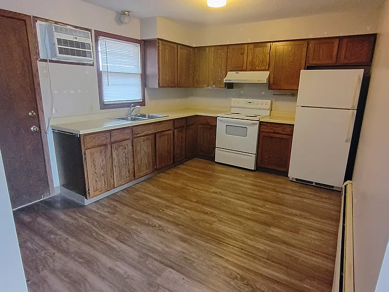 525 Plum St #8 — Photo 15