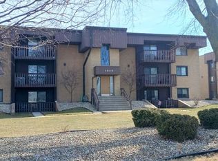 1500 N Rock Run Dr APT 1A, Crest Hill, IL 60403