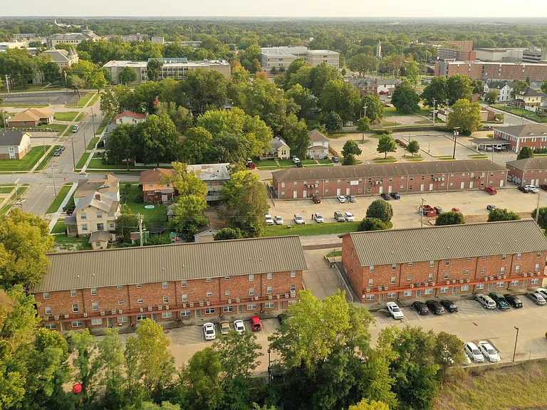 109 Commercial St — Photo 13