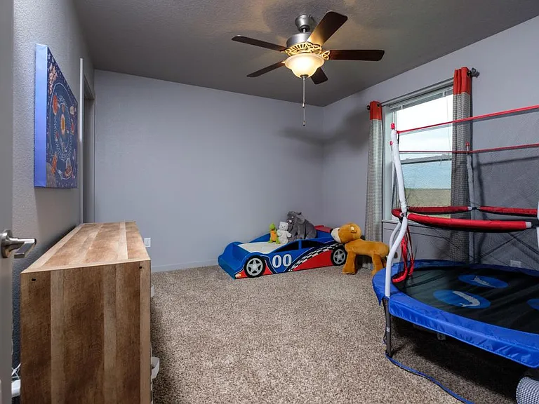 4822 NE Grant Ln — Photo 2