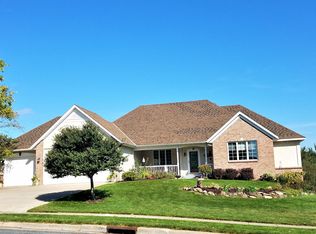 1426 Featherstone Rd, Hastings, MN 55033