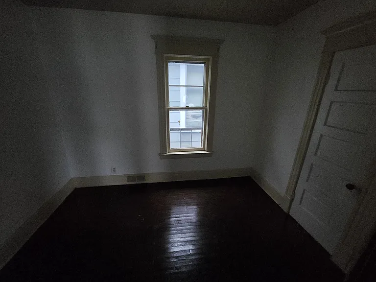 560 Fargo Ave #2 — Photo 6