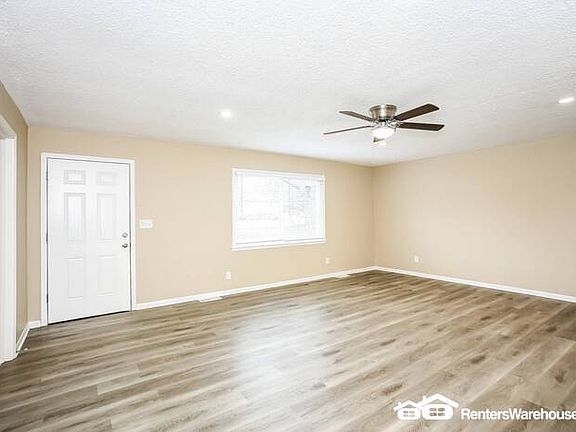 5th image of 210 Dunbar Dr
