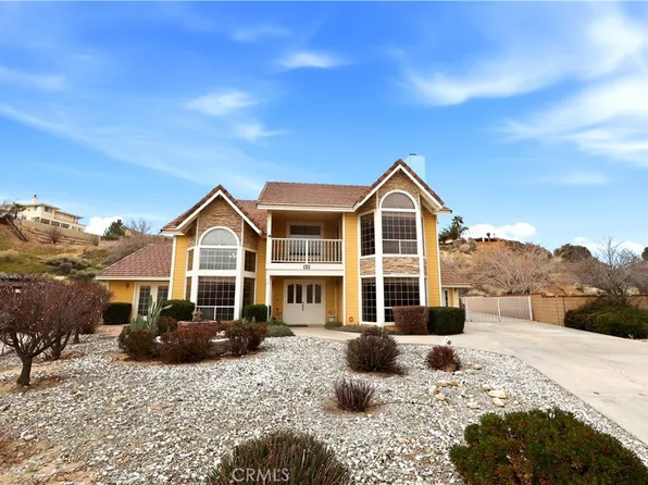 17850 Portside Ln, Victorville, CA 92395